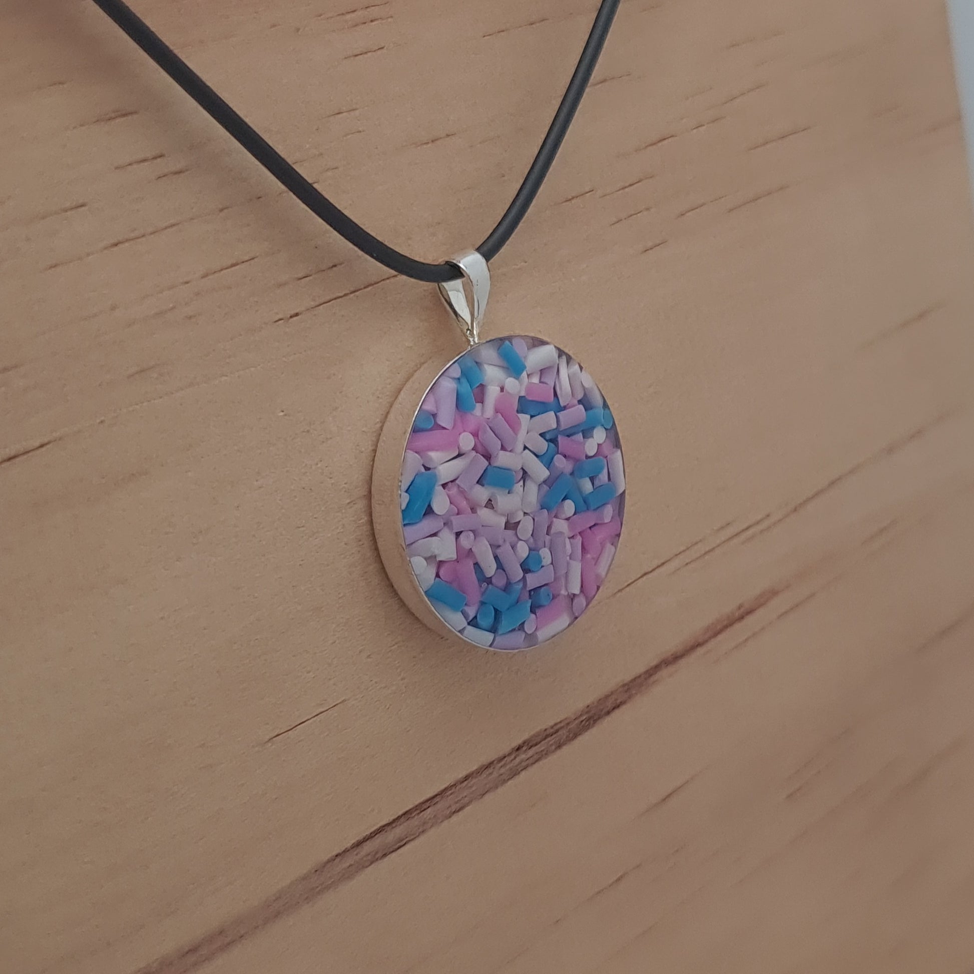 100s and 1000s Resin Pendant - 25mm - Timeless Trinkets NZ